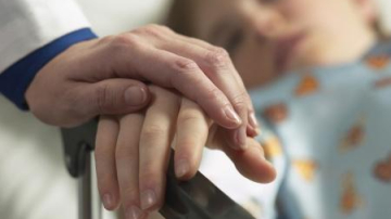 Statistici: Tot mai mulţi copii suferă de boli renale