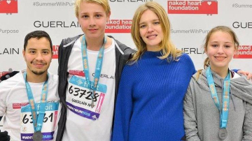 Сын беременной Натальи Водяновой опубликовал ее фото без макияжа