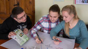 Школьников научат сортировать отходы