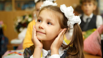 A început înscrierea în clasa întîi