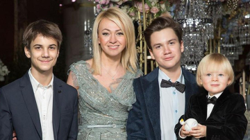 Приемный сын Яны Рудковской отказывается от общения с родной матерью