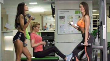 Ксения Бородина и Оксана Самойлова будут учить женщин худеть после родов