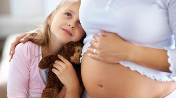 Готовим малыша к появлению второго ребенка в семье