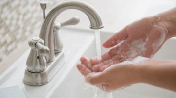 Специалисты рассказали, как именно нужно мыть руки