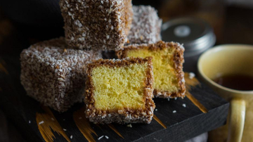 Desertul tipic australian – prăjitura Lamington