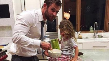 Крис Хэмсворт сам испек для дочки торт на день рождения