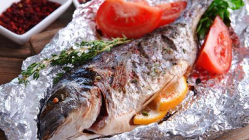 Ученые объяснили, почему нельзя готовить еду в фольге