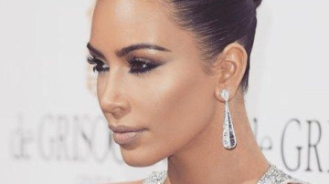 Сплетники уверяют, что Ким Кардашьян «сбросила» 9 кг с помощью липосакции