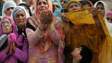 Более 50 тысяч мусульман Индии требуют запретить устную практику развода