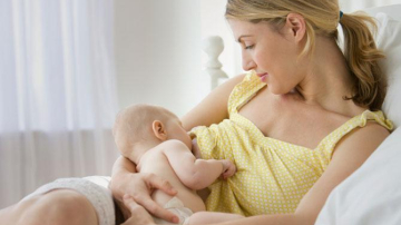 Pozițiile de alăptare