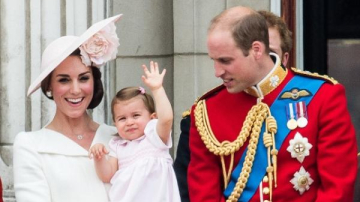 Printesa Charlotte, prima aparitie la balconul regal!