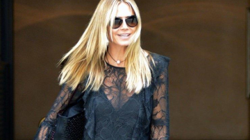 43-летняя Хайди Клум продемонстрировала роскошные ноги