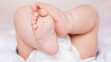 Numărul de naşteri e în continuă scădere, se poate ajunge şi la 20 de mii de naşteri pe an