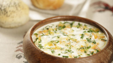 Supă de cașcaval cu ardei gras