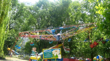 Самому старому аттракциону в "Валя Трандафирилор" более 20 лет