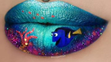 Новый бьюти-тренд: рисунки и временные татуировки на губах