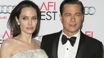 Брэд Питт признался, что отношения с Анджелиной Джоли спас штамп в паспорте