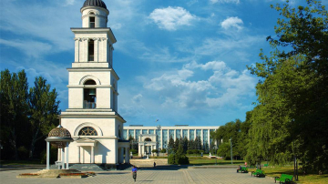 Săptămîna începe cu vreme caniculară