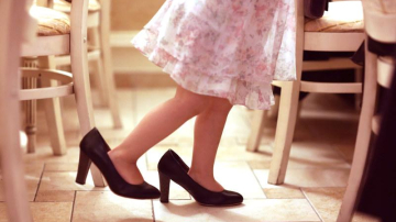 Почему дети любят примерять одежду родителей