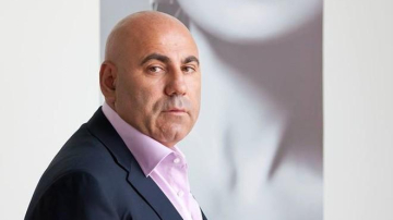 «Я написал СМС, что папа для нее умер»: Иосиф Пригожин о конфликте с дочерью