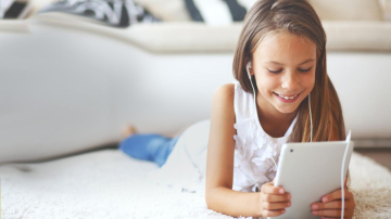 Internetul și copiii: Sfaturi pentru părinți