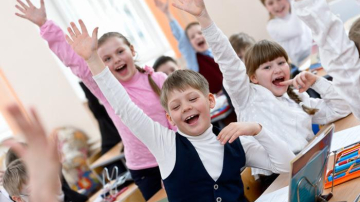 Calendarul școlar 2016 - 2017: Când vor avea vacanțe elevii din clasele primare