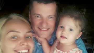 Fiica interpretilor Marcel si Kornelia Stefanet a mers ieri la gradinita