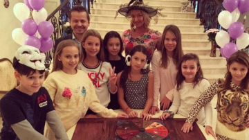 Анастасия Волочкова с размахом отметила день рождения дочери в своем особняке
