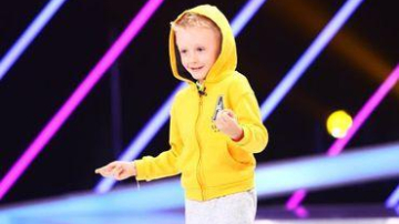 Пятилетний мальчик покорил публику искренним исполнением песни Eroina