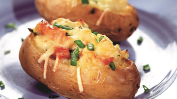 Proprietăţile benefice ale cartofului şi reţeta unui delicios sufleu de cartofi