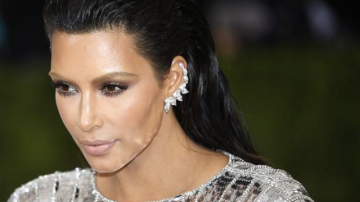 Mass-media anunţă descoperirea unei bijuterii sustrase de la Kardashian