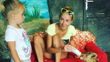 Татьяна Навка наняла для двухлетней дочки няню из Китая