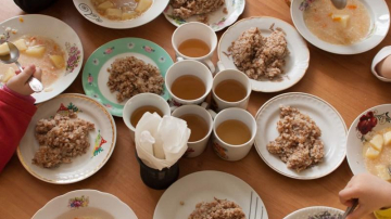 Criză acută de bucătari în grădiniţe. Directorii, obligaţi să se implice