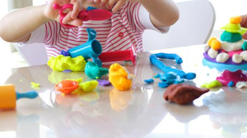 Ежегодно около 300 детей глотают инородные тела и требуют экстренного вмешательства