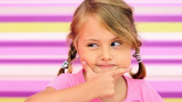 5 cauze de ce minte copilul