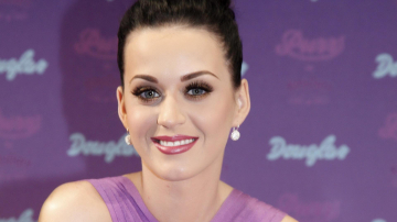 Katy Perry s-a transformat in Hillary Clinton de Halloween! Rezultatul a fost unul neasteptat