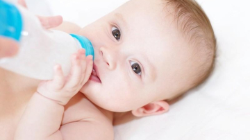 Ученые придумали смесь, которая может заменить грудное молоко