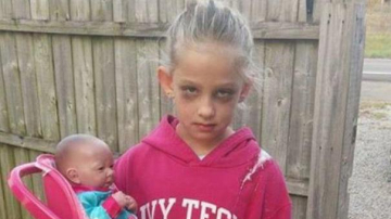 Американская школьница выбрала костюм «измученной мамы» на Хэллоуин