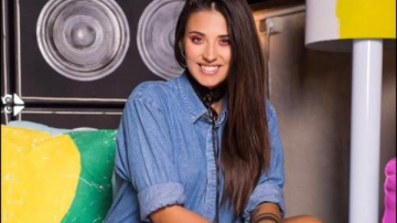 Antonia este o femeie fericita! Iata cum se distreaza cu micuta Maya