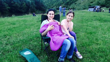 Mezina familiei Țepeș-Burlacu a împlinit 7 luni. Vezi cum arată micuța