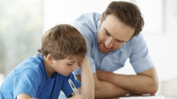 Энтузиазм отца снижает риск проблем с поведением у ребенка