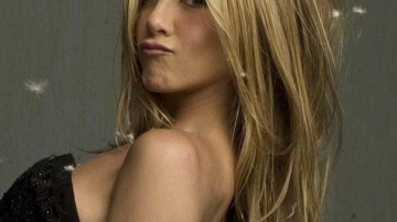 Дженнифер Энистон заступилась за бездетных женщин