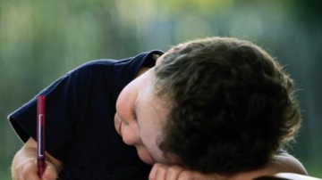 Scrisoarea emoţionantă a unui băiețel către sora lui mai mare, care s-a mutat în alt oraș