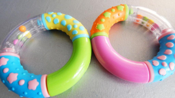 В детских прорезывателях для зубов найдены вещества, вызывающие рак