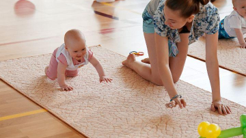 Если хотите быть в отличной форме, начинайте ползать, говорят фитнес-гуру