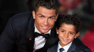 Криштиану Роналду показал милое фото с сыном