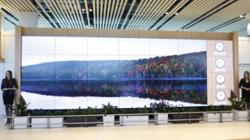 Pe Aeroportul Chişinău a apărut cel mai mare panou din Europa