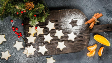 Biscuiți „Steluțe de portocale cu scorțișoară”
