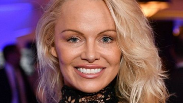 Памелу Андерсон после пластики с трудом узнать