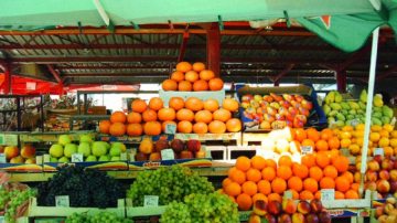 Moldovenii cheltuiesc cel mai mult din Europa pe produse alimentare